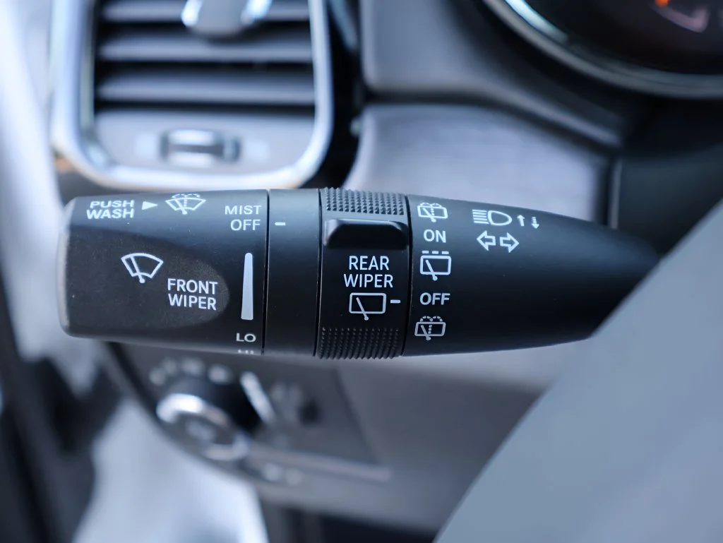 Used 2021 White Jeep High Altitude image 34