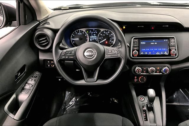 2025 Nissan KICKS PLAY Base - Photo 18