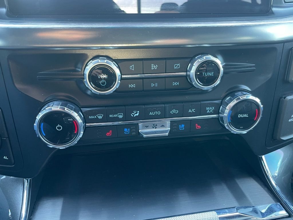 Used 2022 Silver Ford Lariat image 11