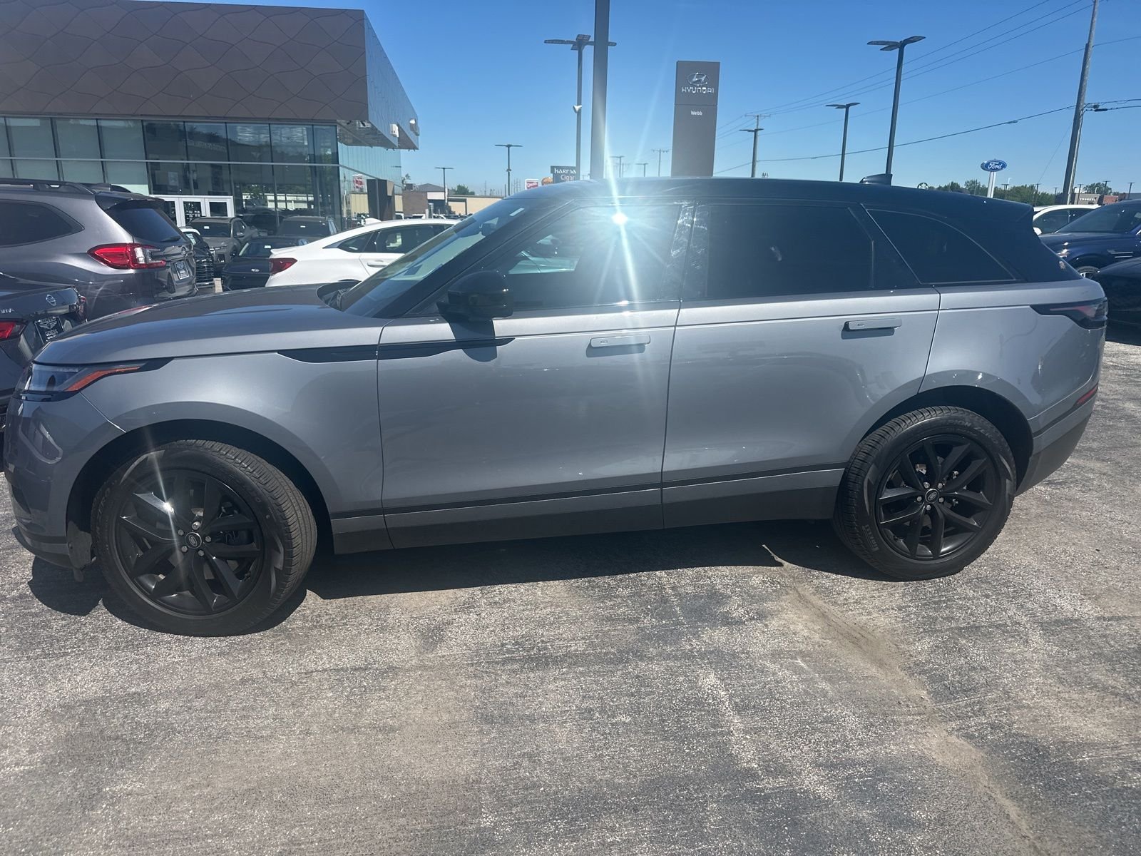 2025 Land Rover Range Rover Velar P250 S's photo