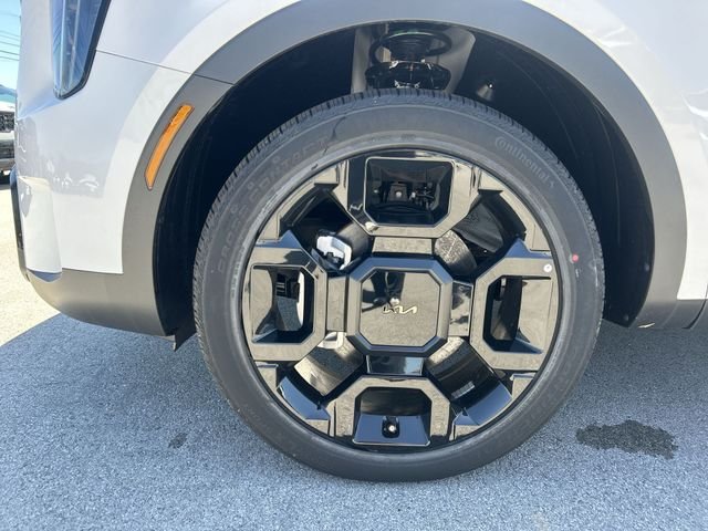 Used 2026 White Kia X-Line EX image 16