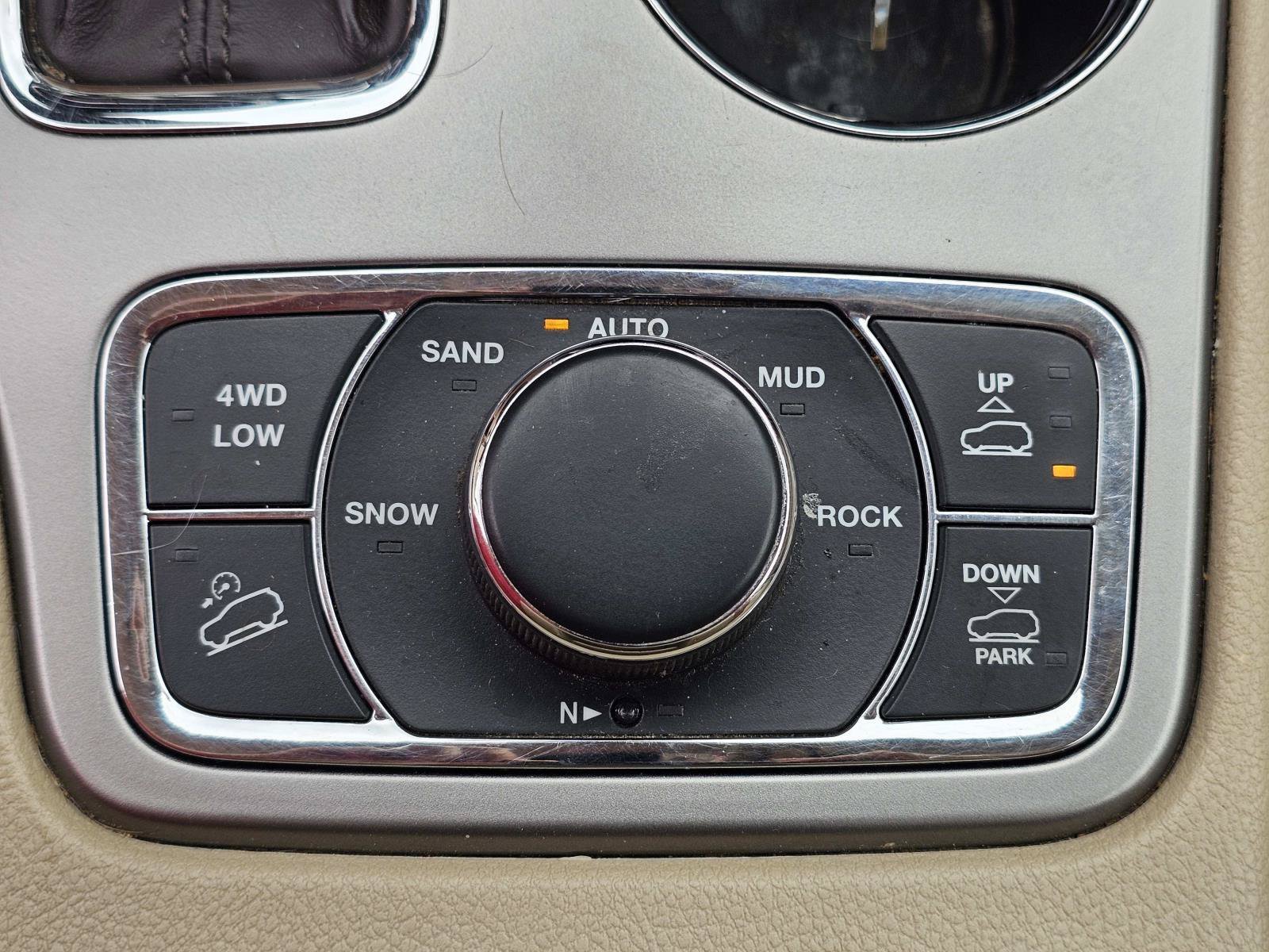 Used 2020 Slate Blue Pearlcoat Jeep Overland image 27