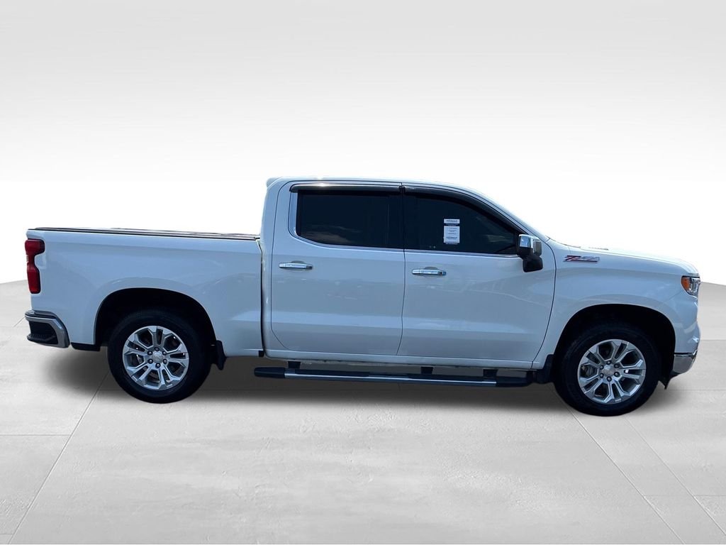 Used 2022 White Chevrolet LTZ image 6