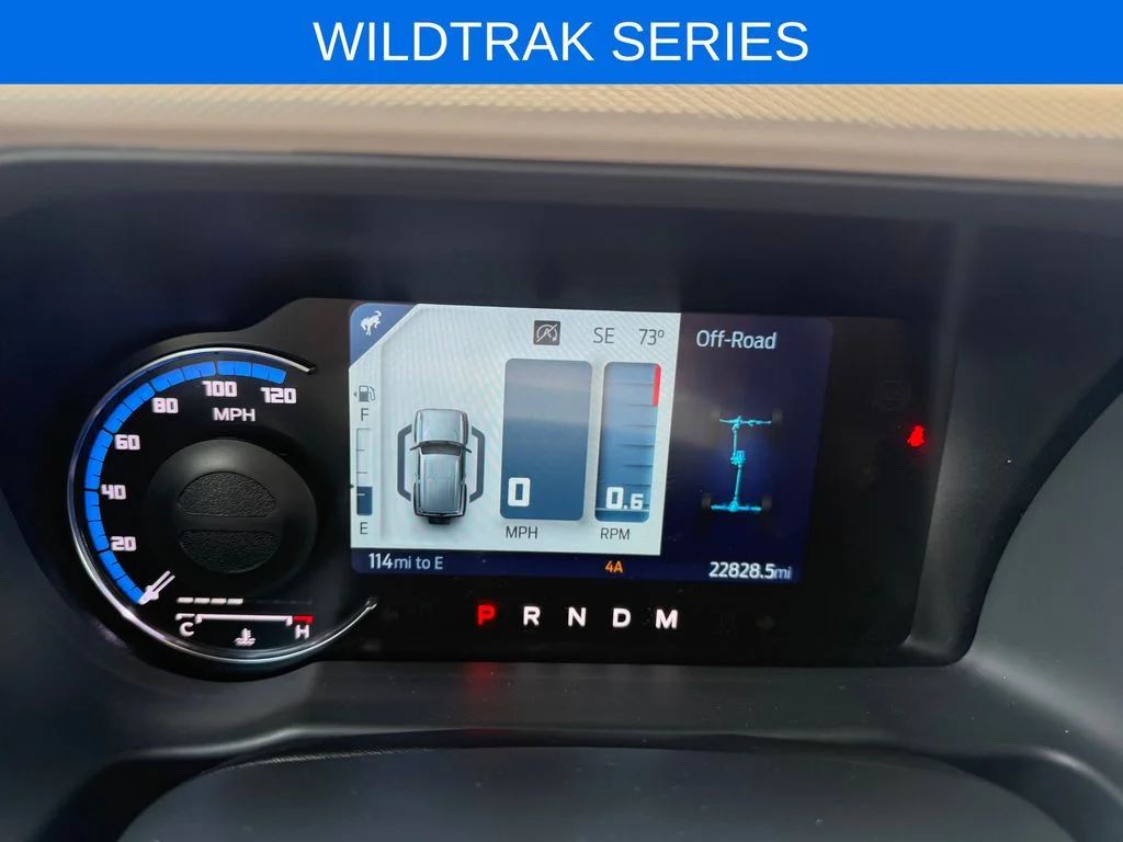 Used 2024 Gray Ford Wildtrak image 15