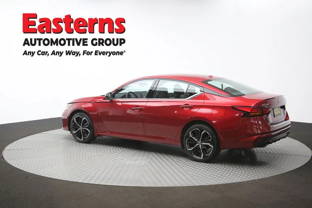 Used 2023 Red Nissan 2.5 SR image 61