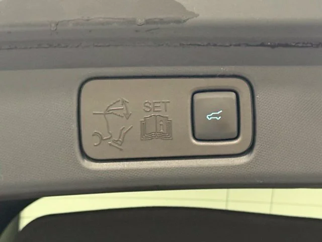 Used 2023 Red Ford Premium image 28