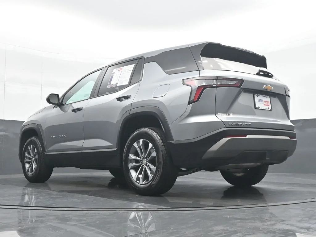 Used 2026 Gray Chevrolet LT image 28