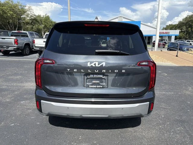 Used 2023 Gray Kia LX image 6