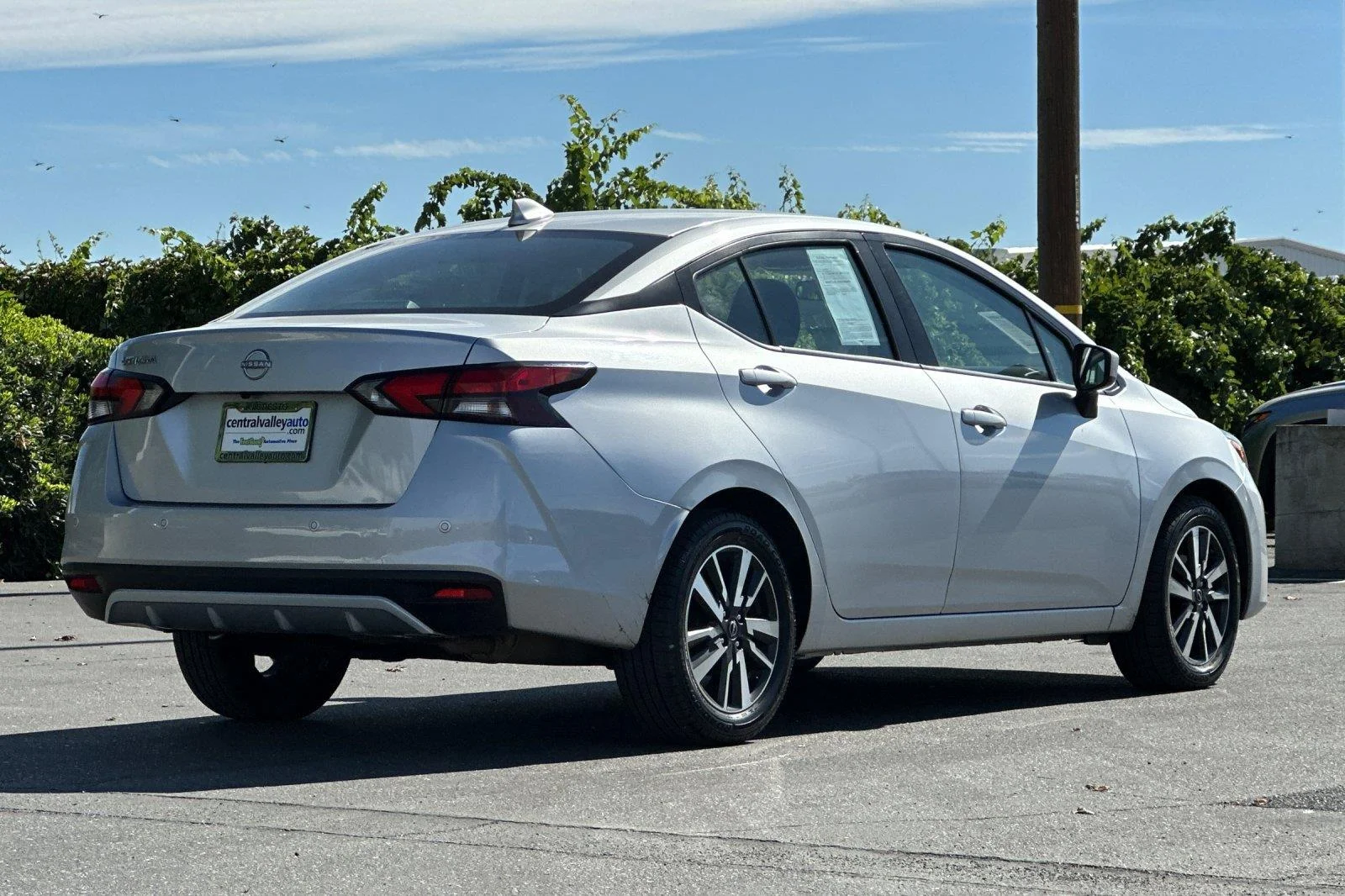 Used 2025 Brilliant Silver Metallic Nissan SV image 4