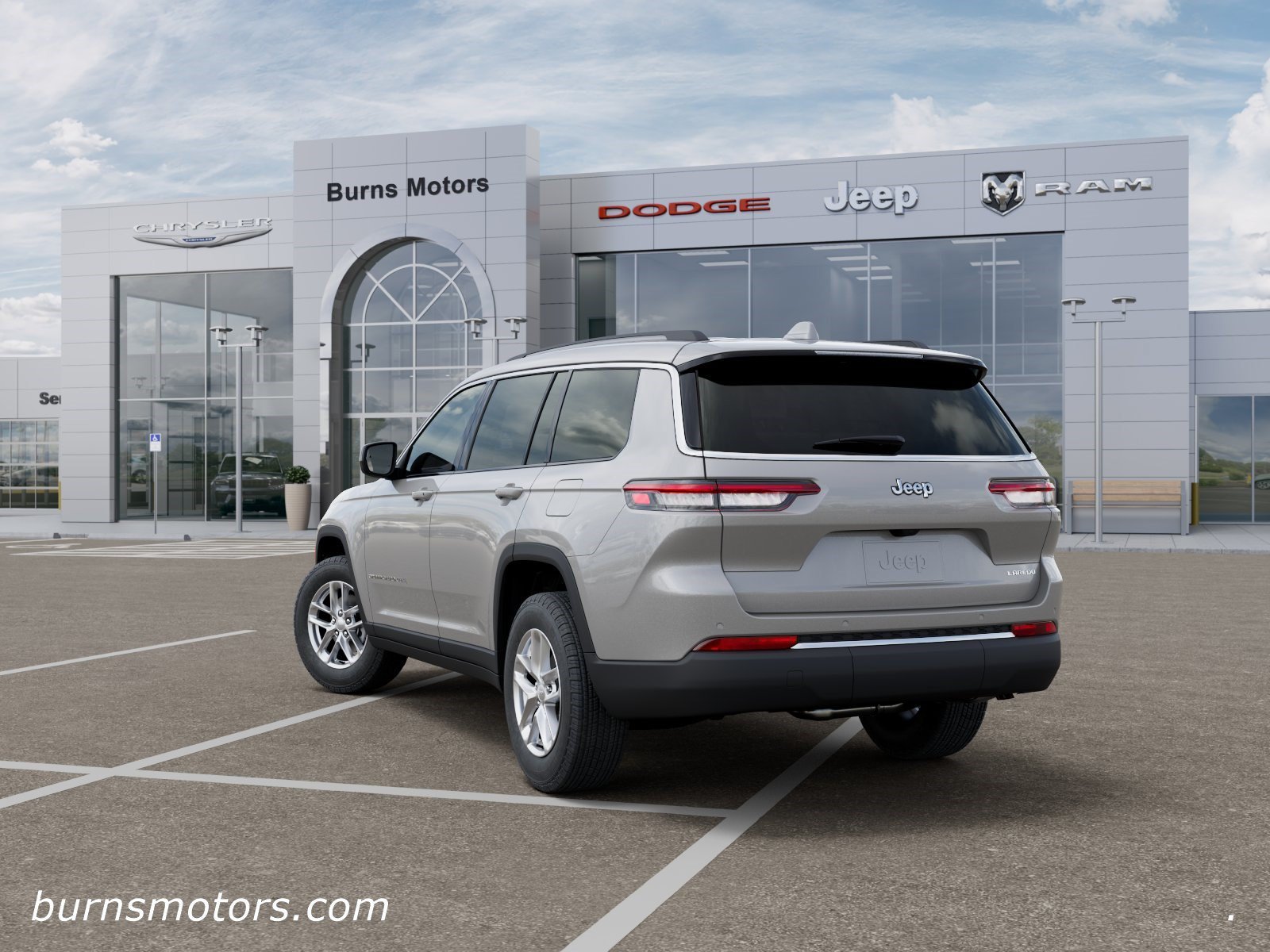New 2026 Silver Zynith Exterior Paint Jeep Laredo image 3