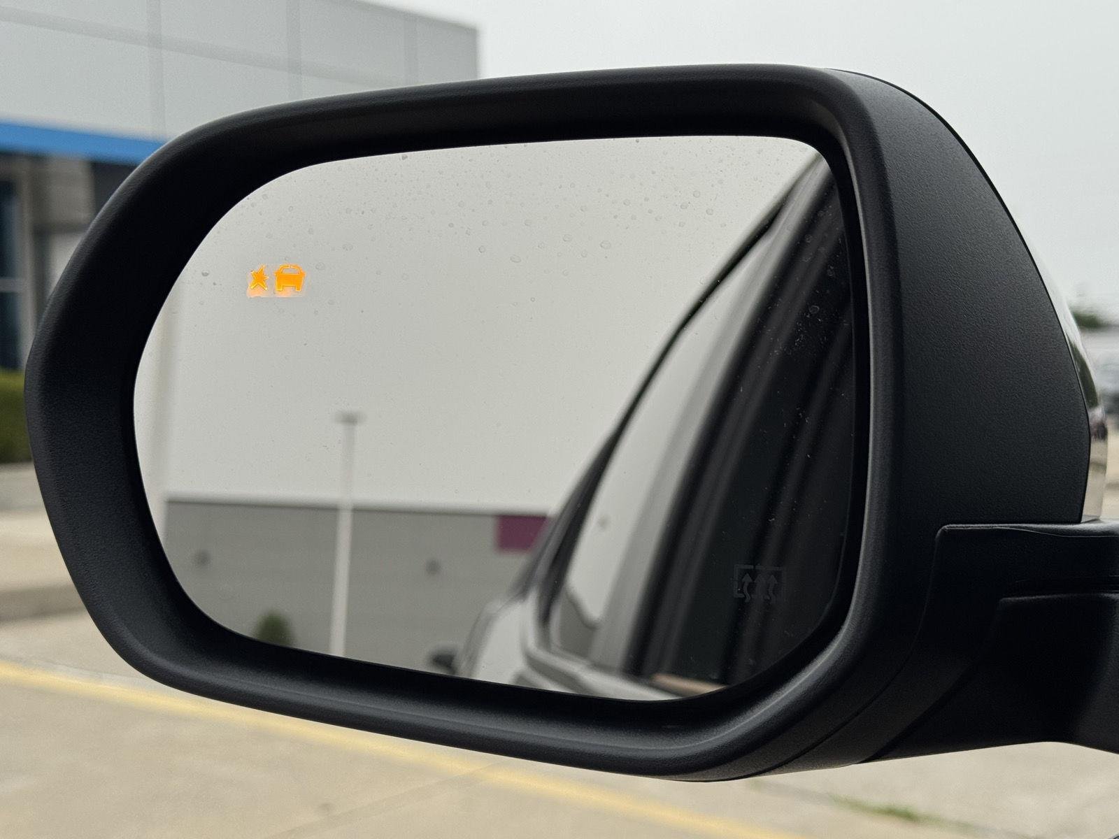 2027 Chevrolet Equinox ACTIV - Photo 8