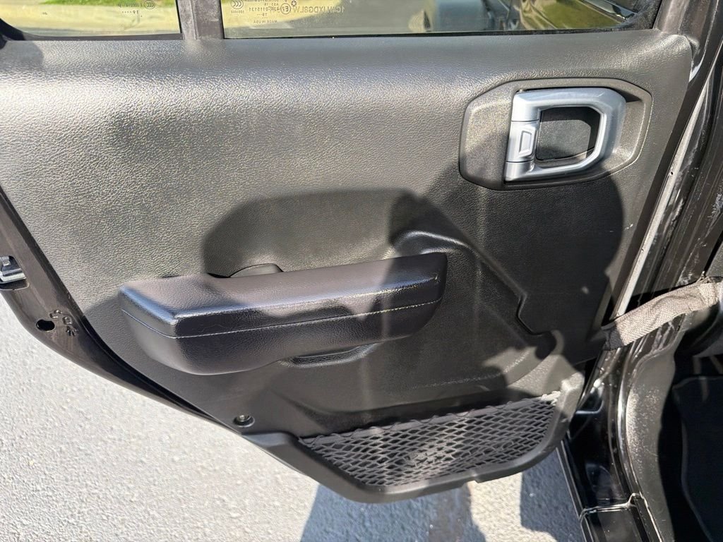 Used 2020 Black Jeep Unlimited Sport S image 12