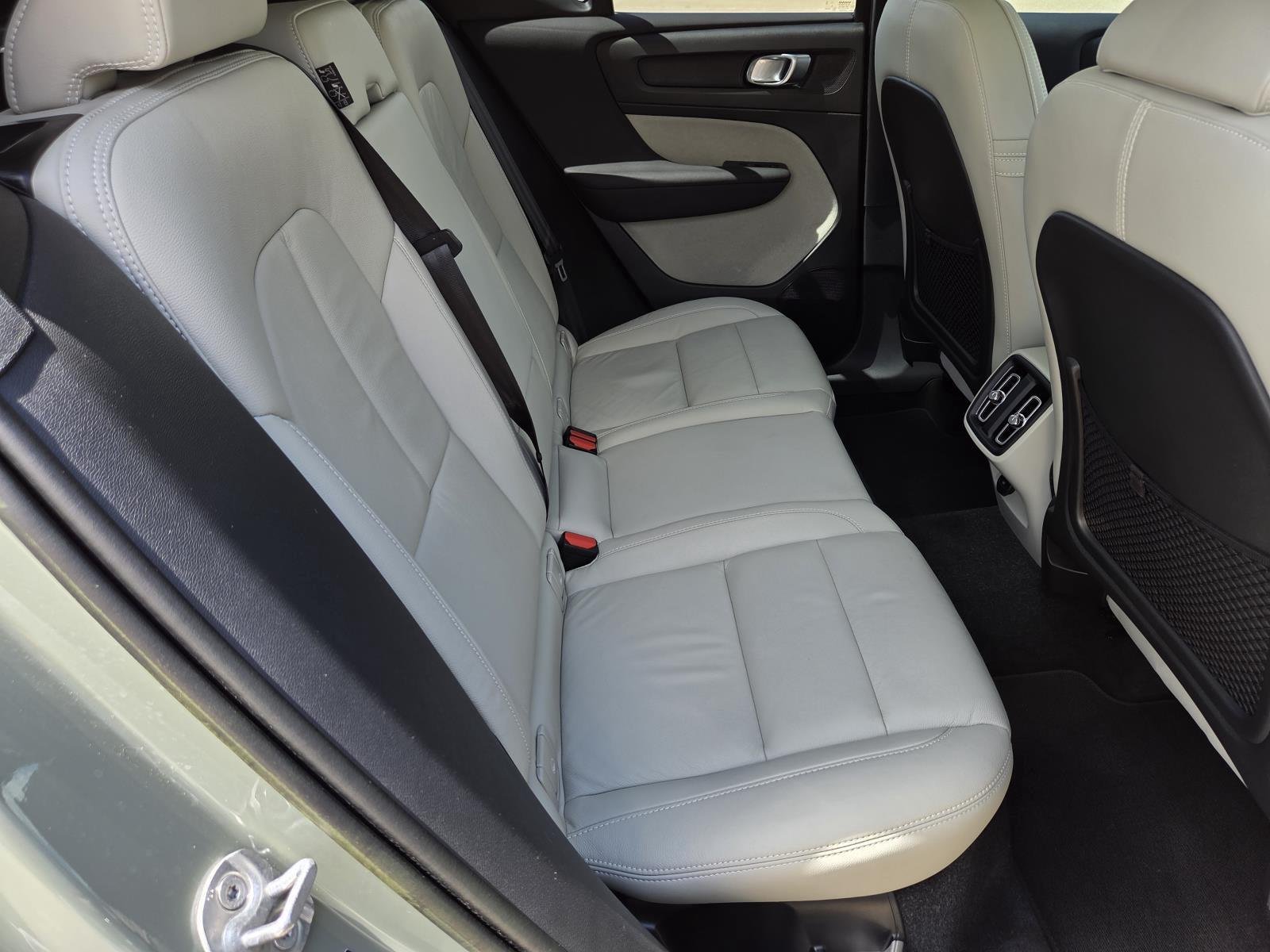 Used 2023 Sage Green Metallic Volvo Plus Bright Theme image 39