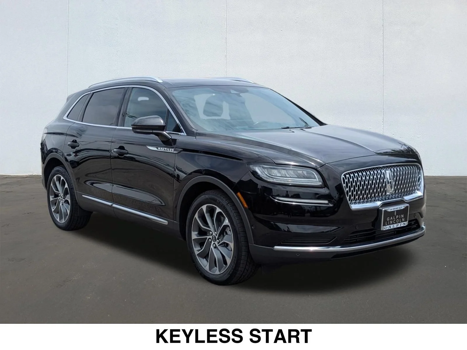 Used 2023 Black Lincoln Reserve image 7