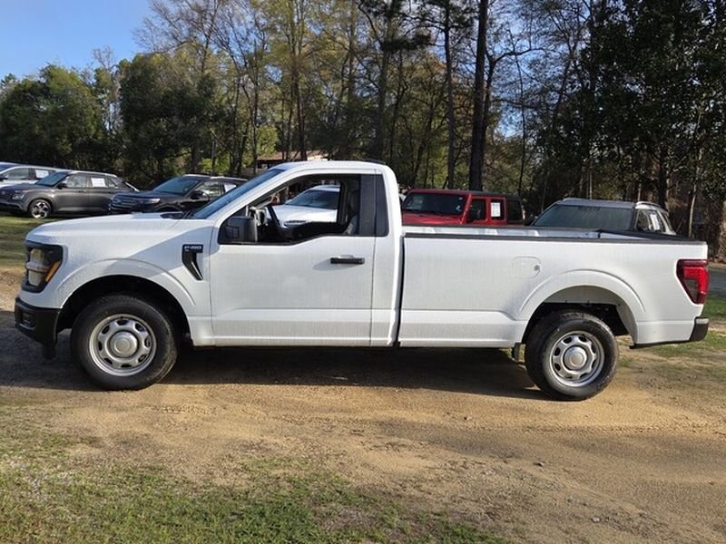 New 2026 Oxford White Ford XL image 4