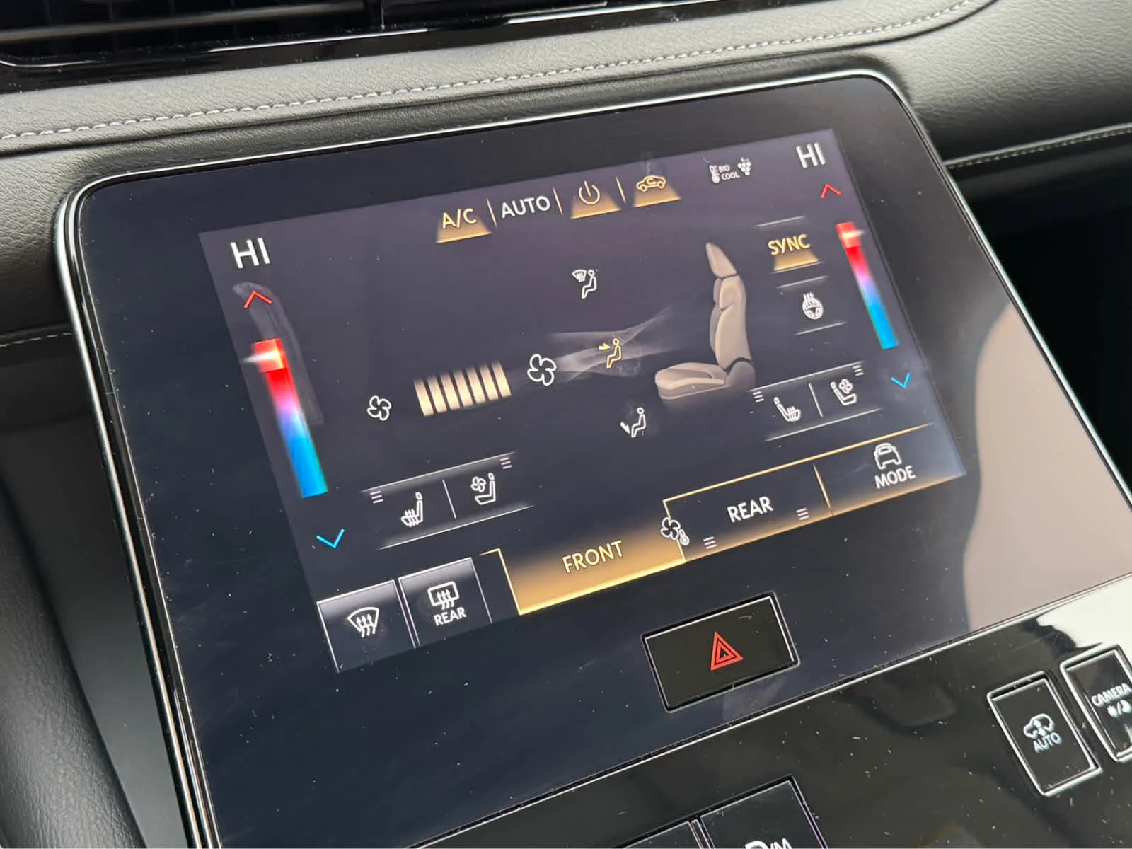 2025 INFINITI QX80 Sensory 4WD - Photo 17