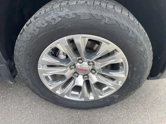 Used 2023 Black GMC Denali image 13