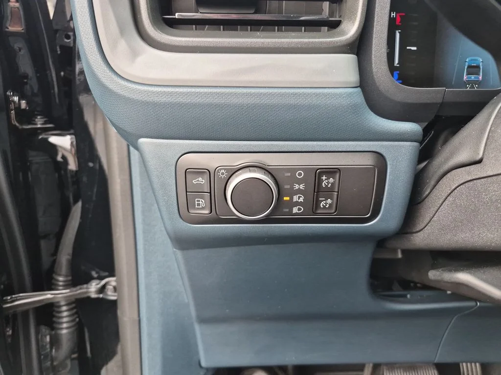 Used 2026 Shadow Black Ford XL image 20