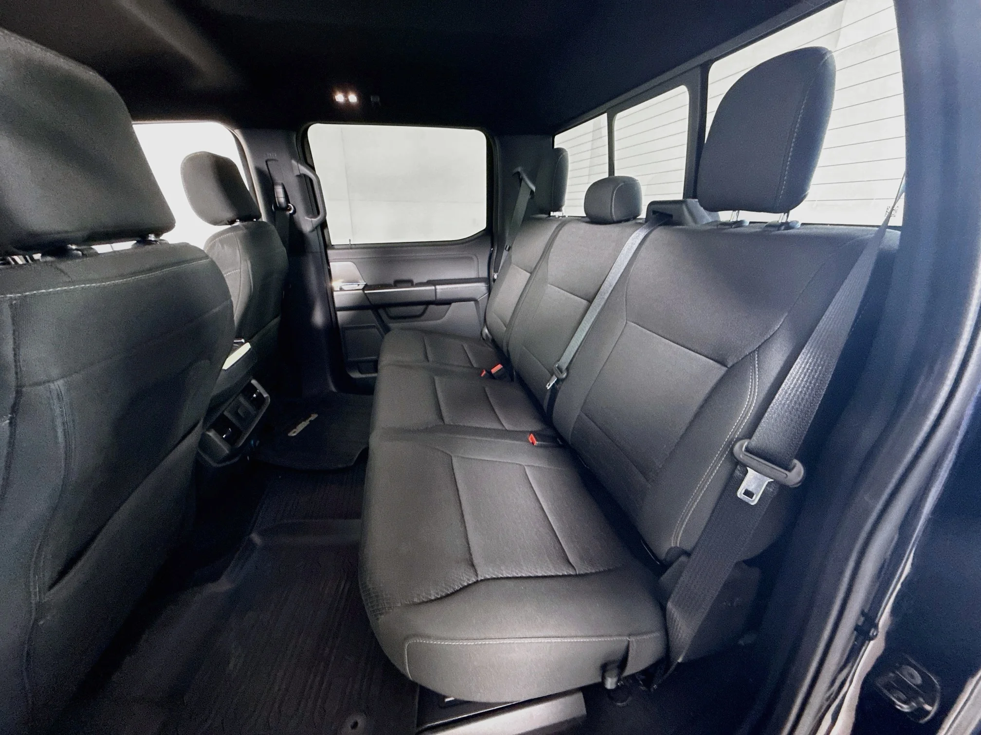 Used 2024 Antimatter Blue Metallic Ford XLT image 24