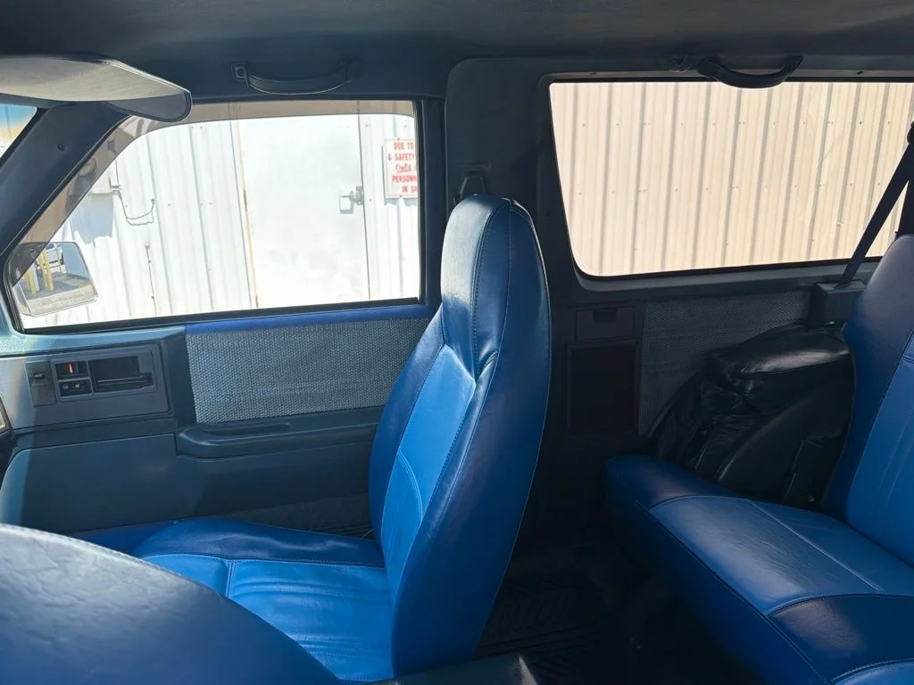 Used 1989 Blue GMC Base image 21