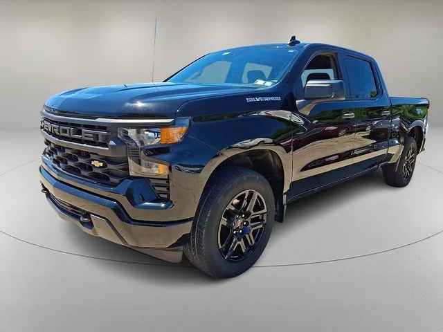 Used 2022 Black Chevrolet Custom image 5
