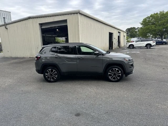 Used 2023 Gray Jeep Limited image 4