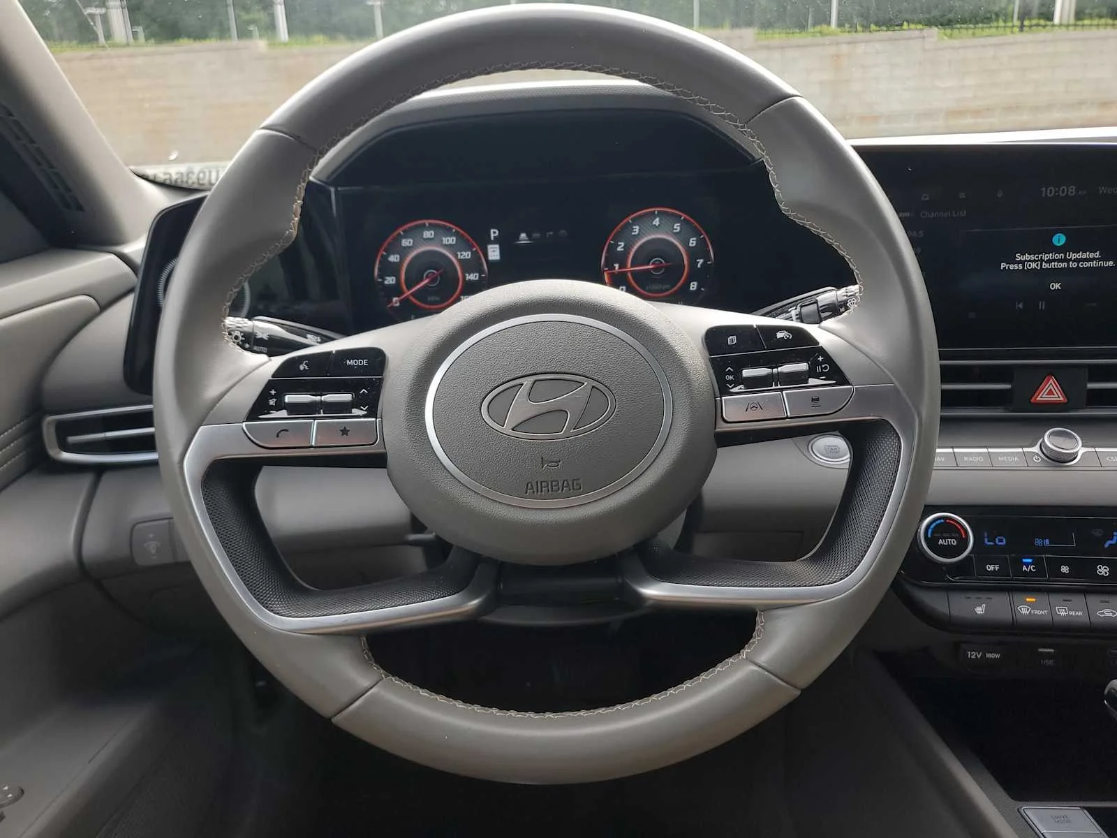 Used 2025 Fluid Metal Hyundai SEL Convenience image 17
