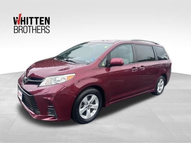 2019 Toyota Sienna LE