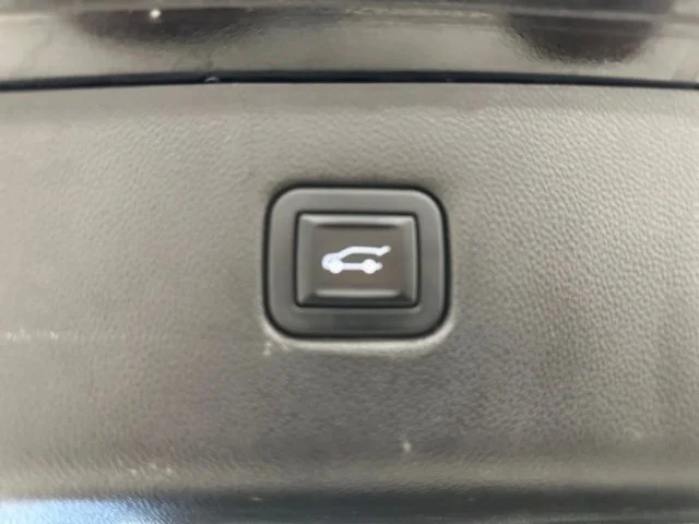 Used 2020 Black Chevrolet LT image 17