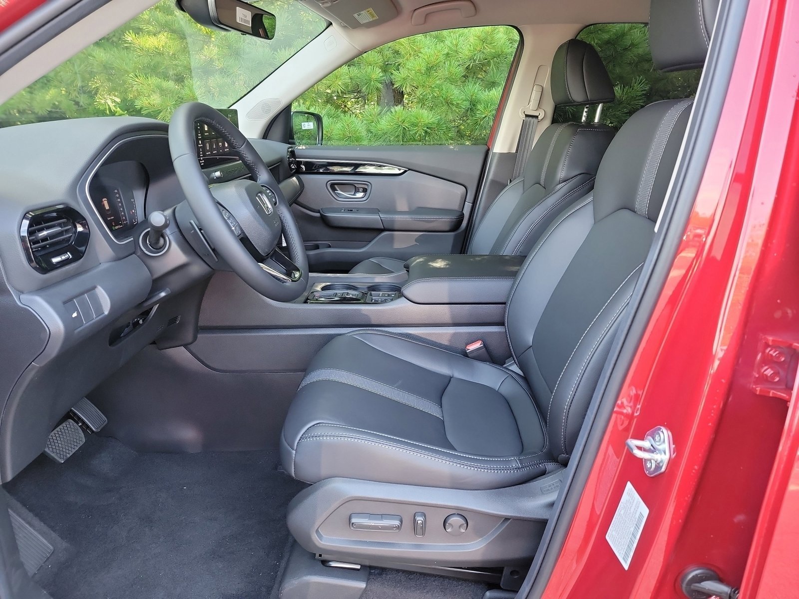 New 2026 Radiant Red Metallic II Honda RTL image 12