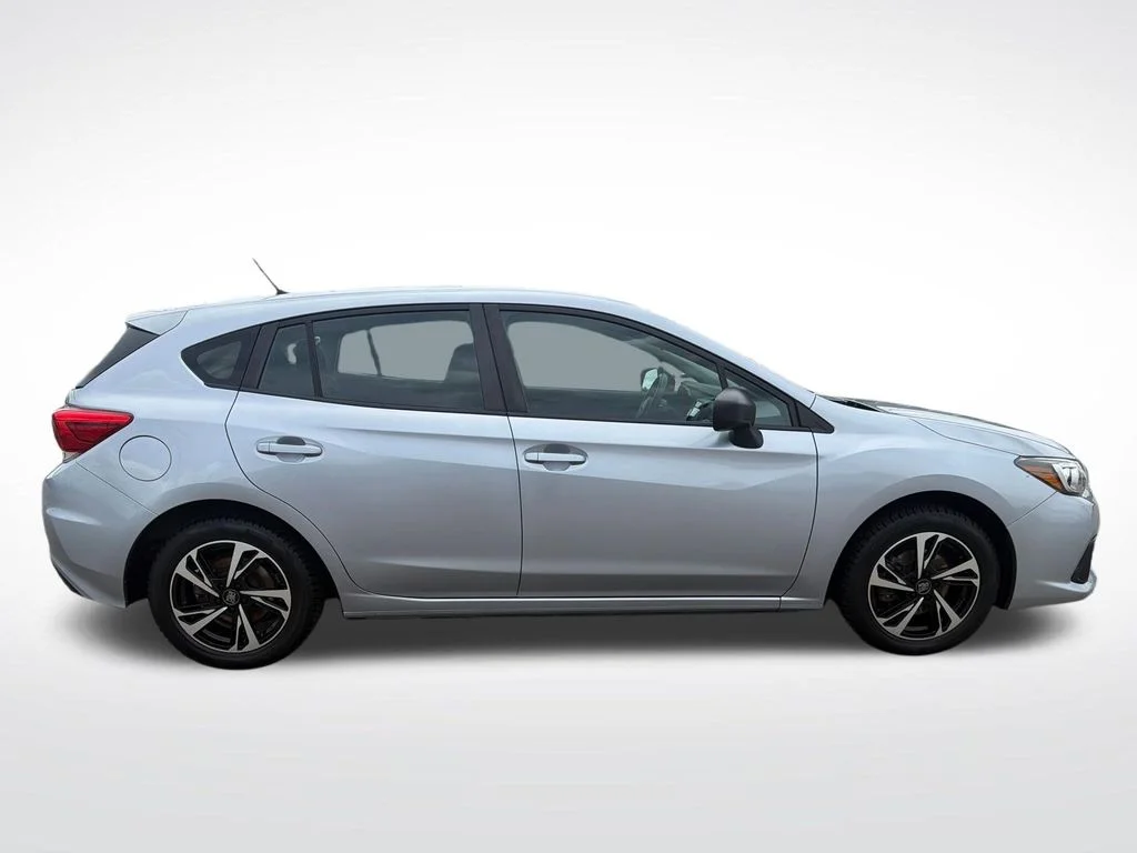 Used 2020 Silver Subaru Base image 9