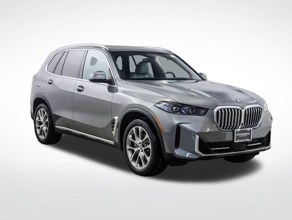 Used 2026 Gray Metallic BMW xDrive40i image 7