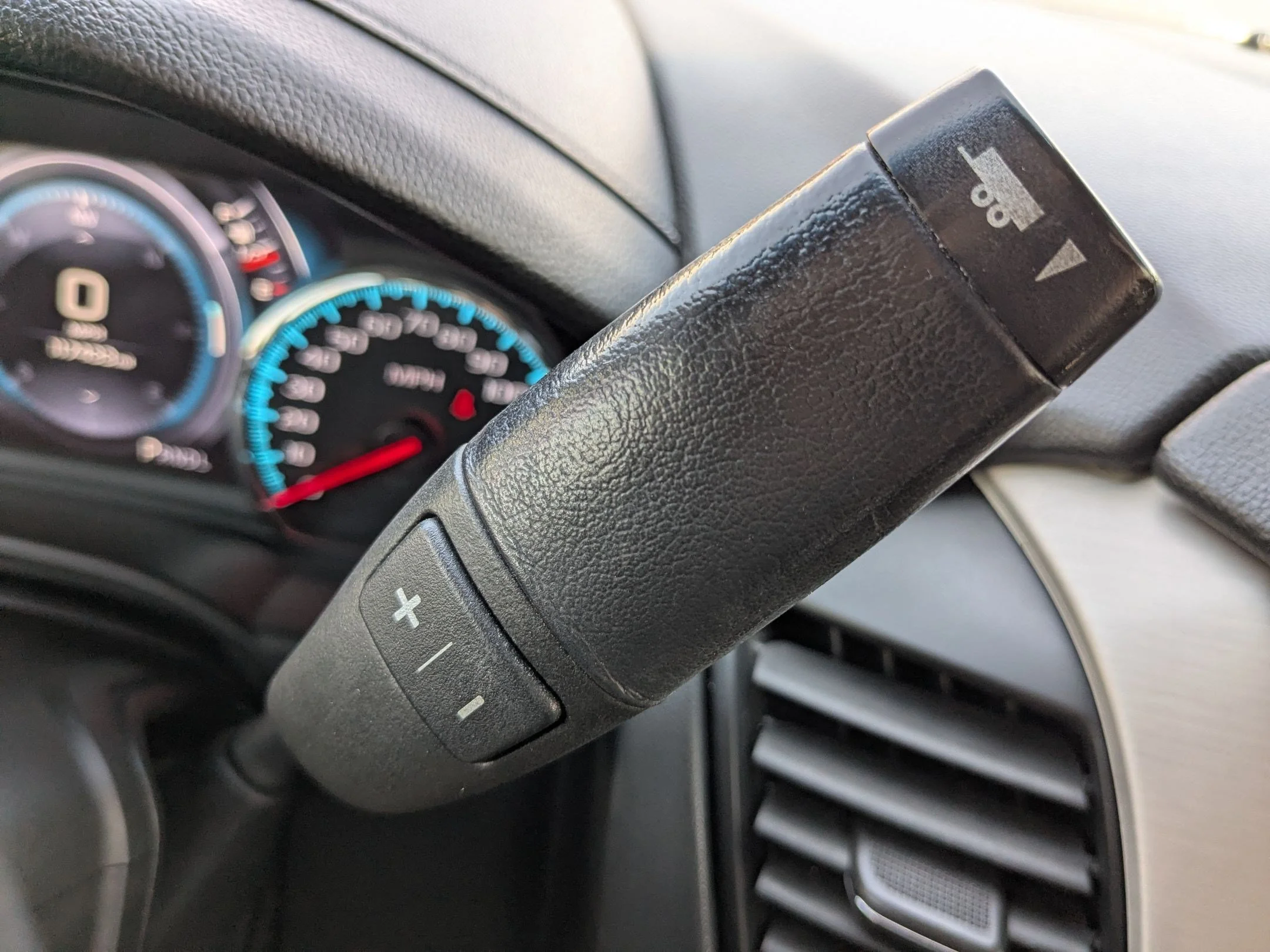Used 2017 Onyx Black GMC Denali image 23