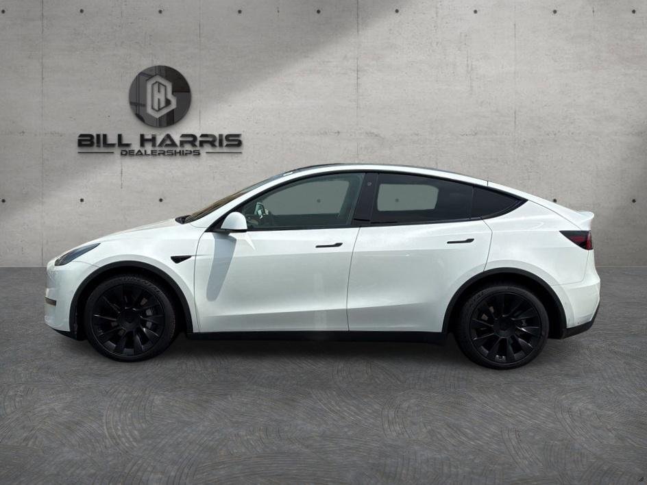 Used 2021 White Tesla Long Range image 6