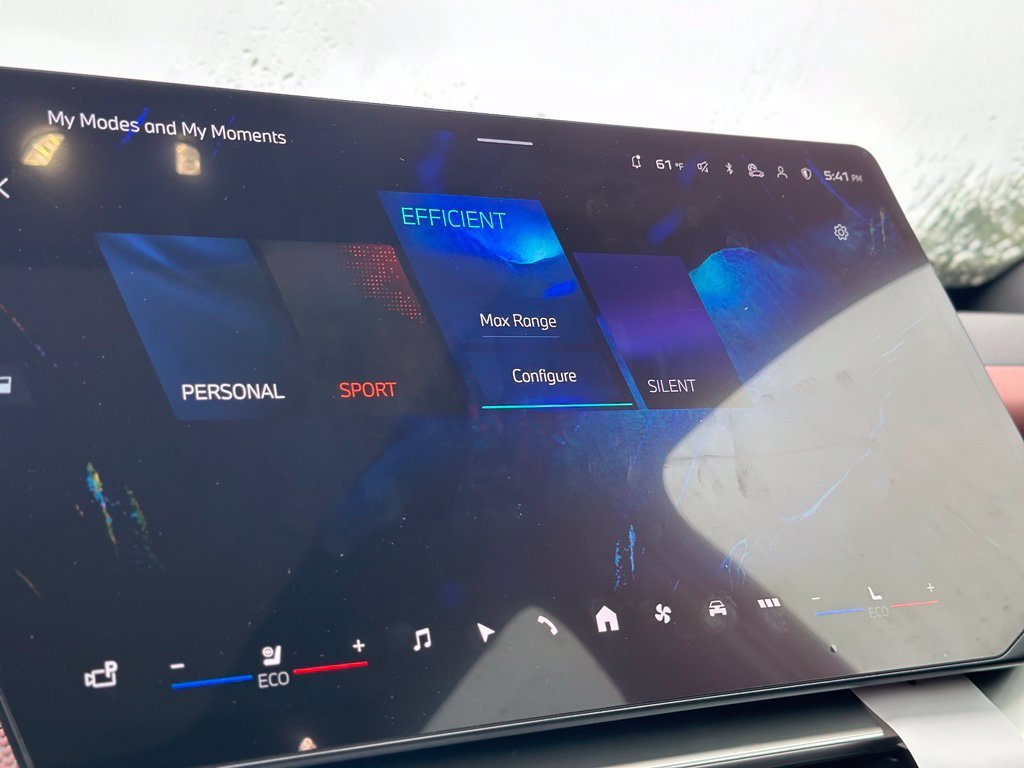 New 2027 Ocean Wave Blue Metallic BMW 50 xDrive image 40