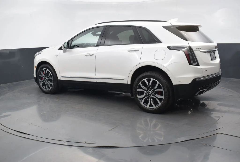 Certified Used 2023 Crystal White Tricoat Cadillac Sport image 3