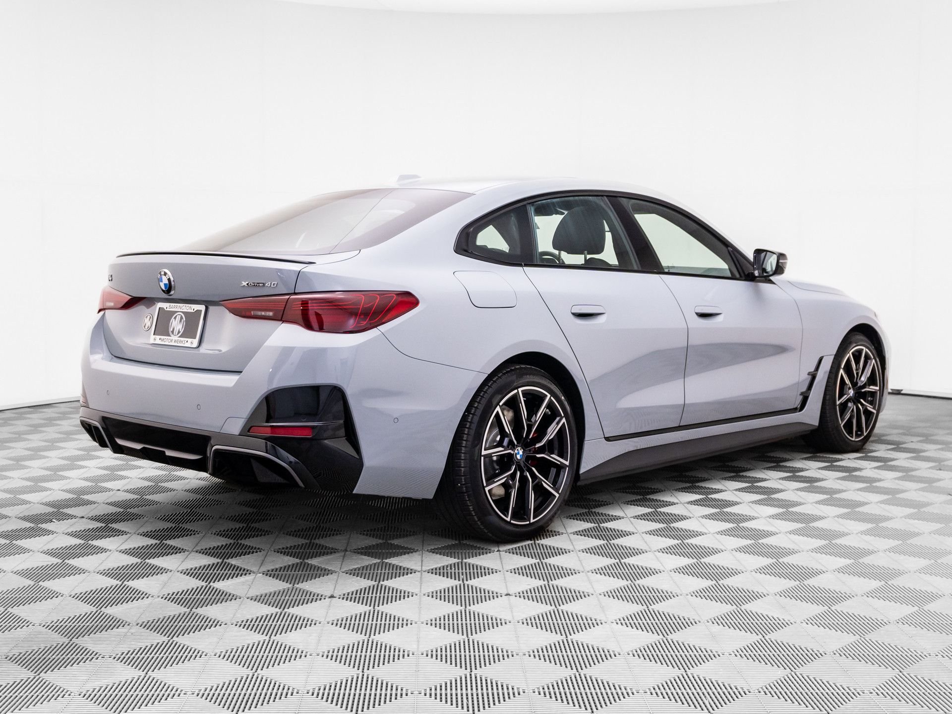 New 2026 Brooklyn Grey Metallic BMW xDrive40 image 6