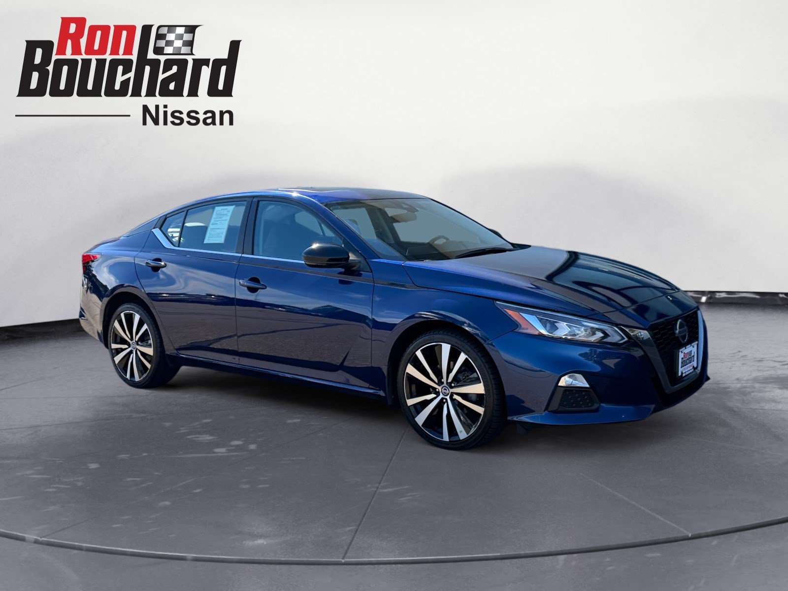 Used 2020 Deep Blue Pearl Nissan 2.5 SR image 1
