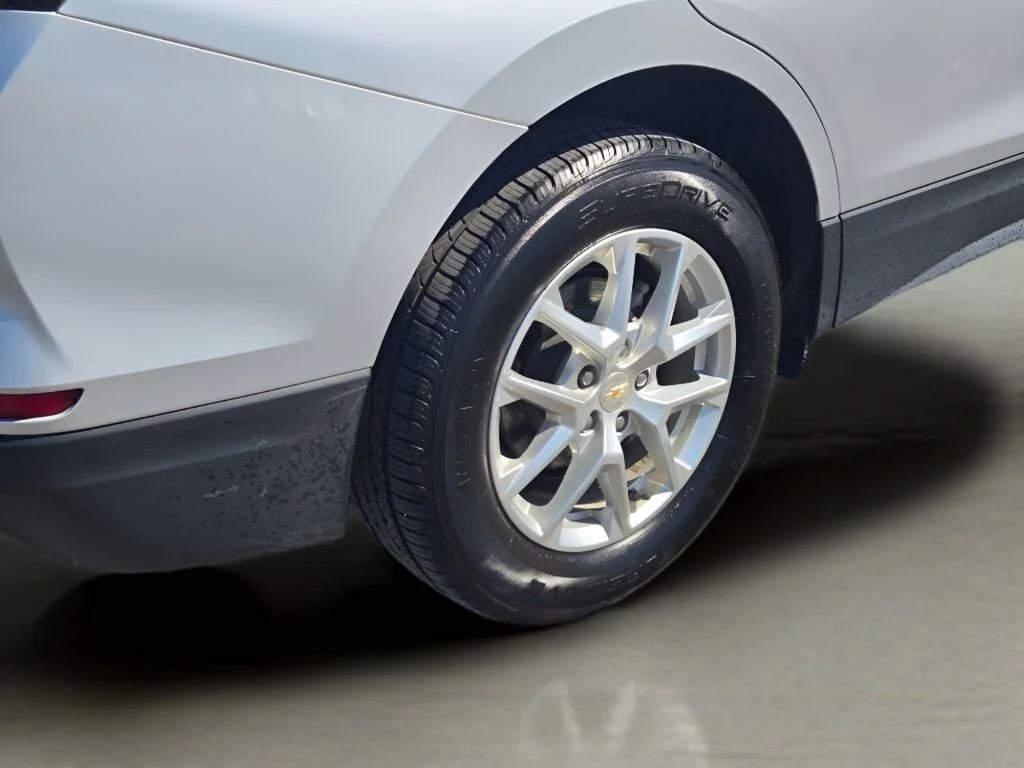 Used 2022 Silver Chevrolet LS image 10