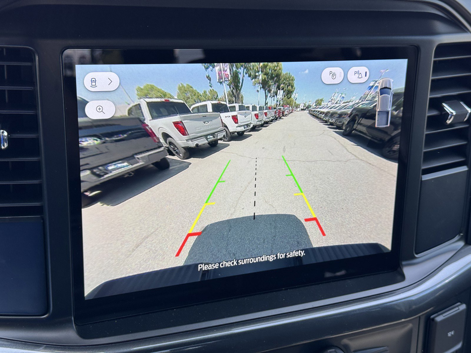 2025 Ford F-150 STX - Photo 16