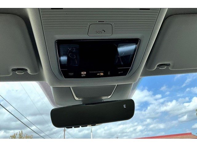 New 2026 Platinum Gray Metallic Volkswagen 2.0T SE image 14