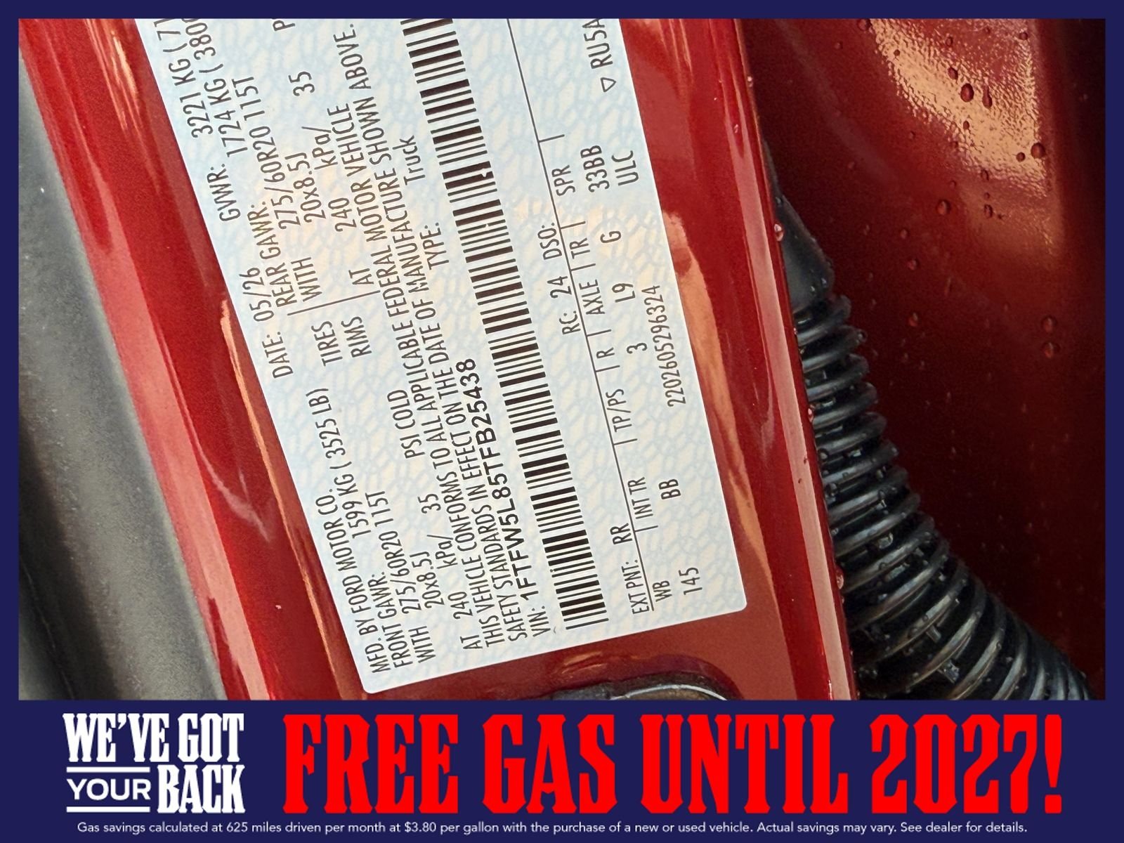 New 2026 Ruby Red Metallic Tinted Clearcoat Ford Lariat image 32