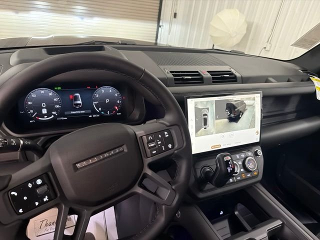 New 2026 Santorini Black Land Rover S image 34