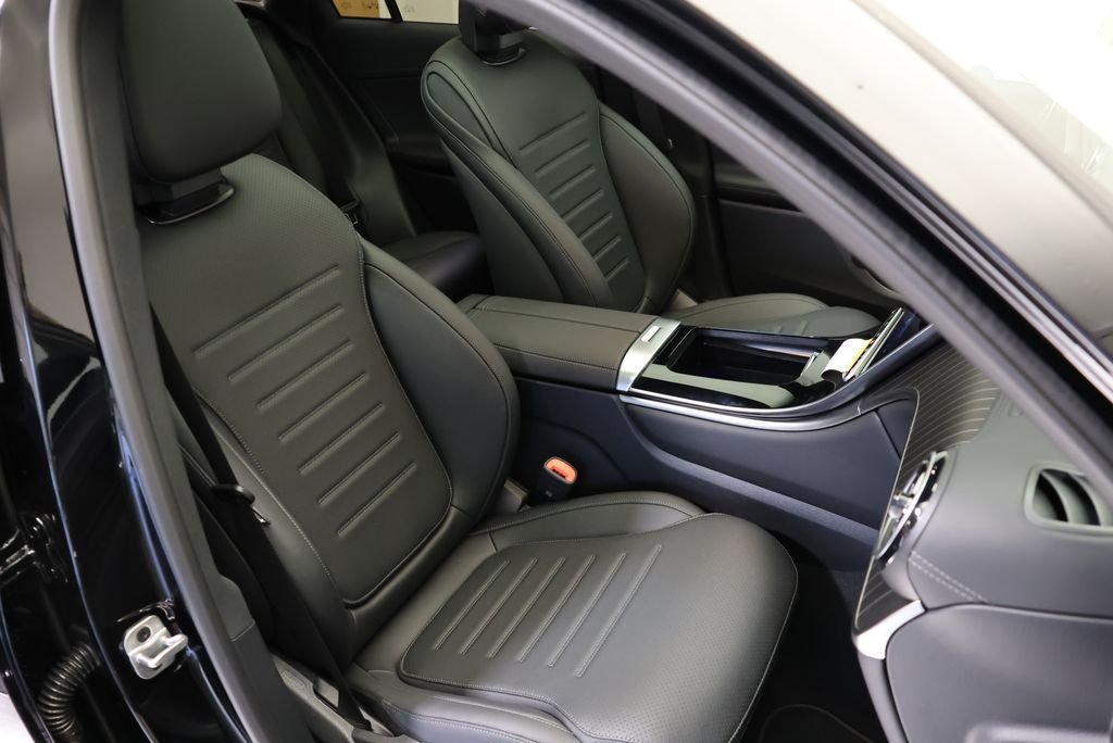 Used 2026 Black Mercedes-Benz GLC 300 image 48