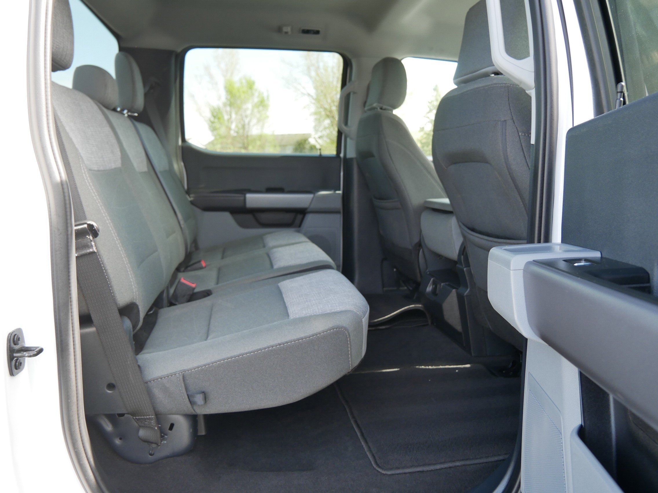 Used 2025 White Ford XLT image 13