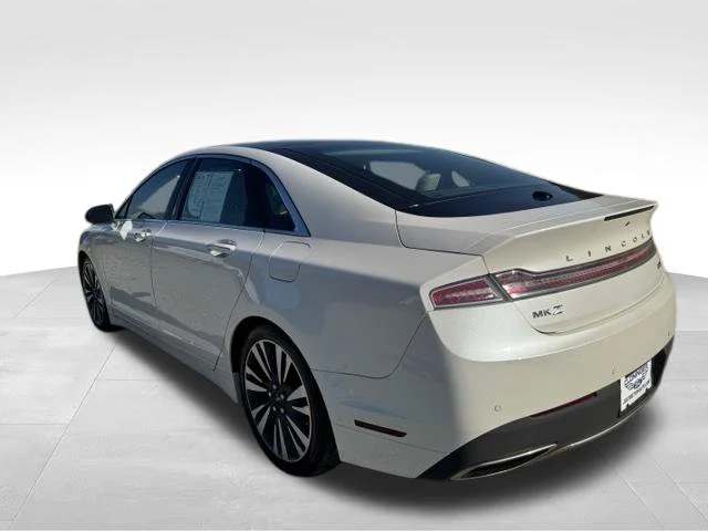 Used 2017 White Lincoln Reserve image 5