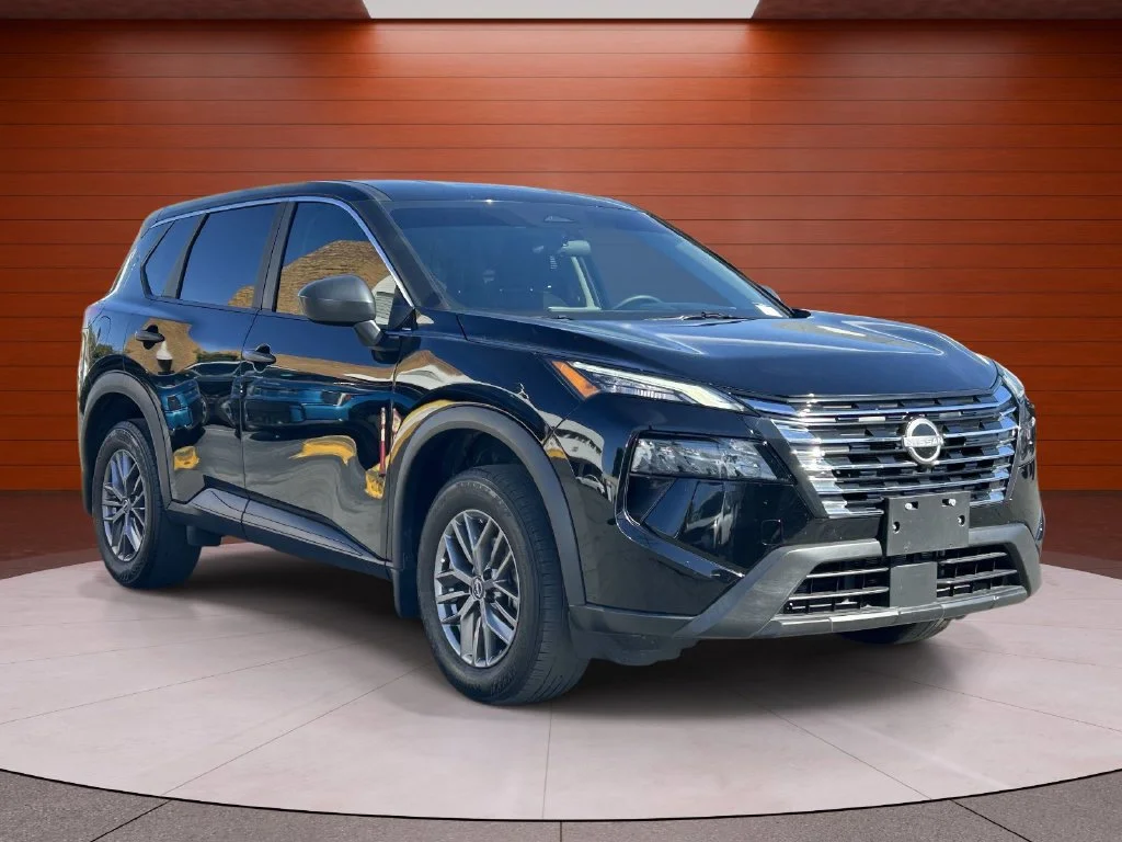 Used 2025 Super Black Nissan S image 5