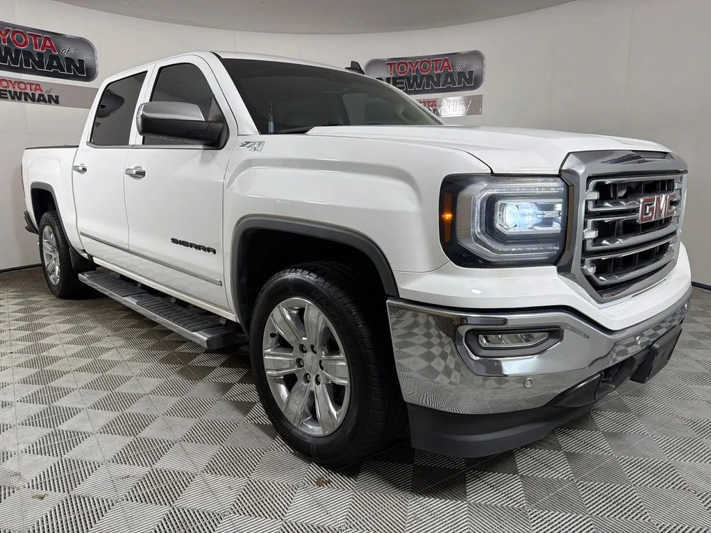 2016 GMC Sierra 4WD Crew Cab Short Box SLT's photo