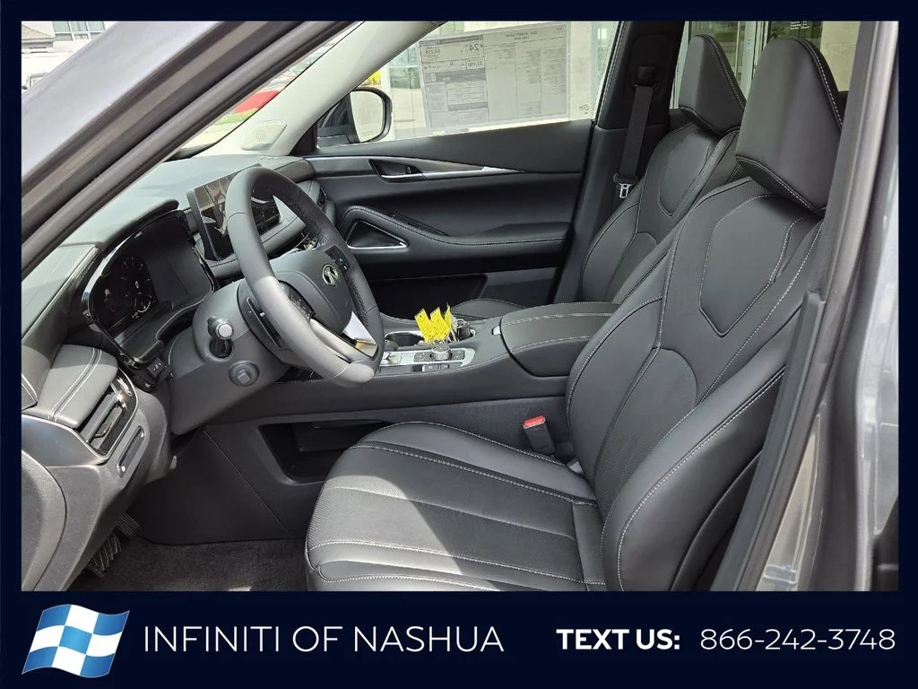 New 2027 GRAPHITE SHADOW INFINITI Luxe AWD image 3