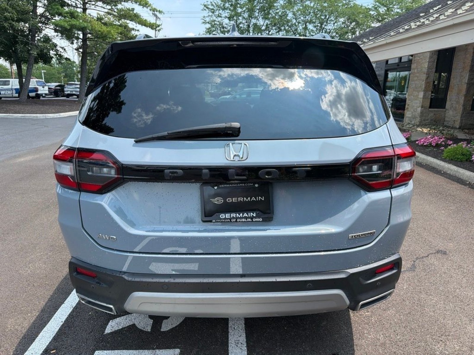 Certified Used 2024 Sonic Gray Pearl Honda Touring image 8